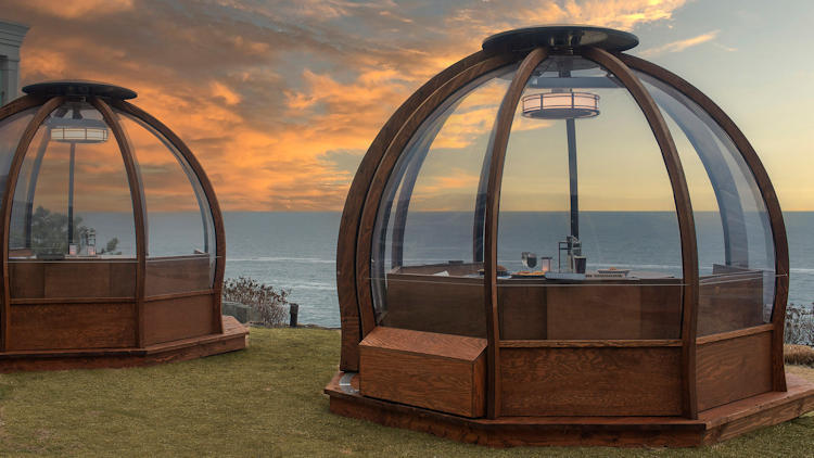 Cliff House Maine's Signature SeaGlobes Available for 2025 Winter Booking