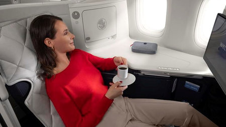 Air France Introduces a New Sofitel MY BED Mattress Pad in its Long-haul Business Cabin